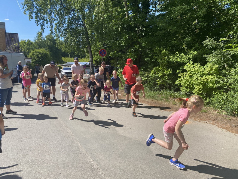 2025-05-10 15-00-03 2